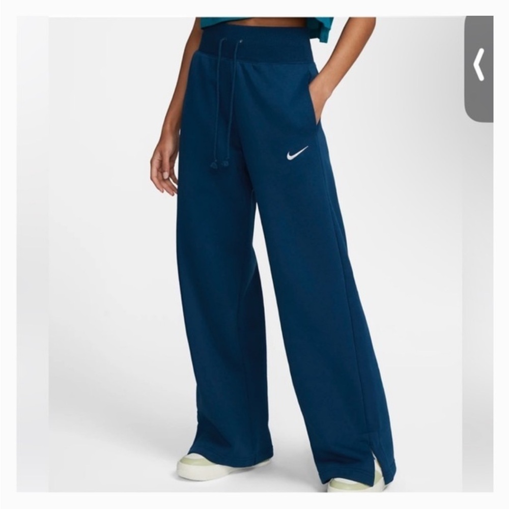 Nike Womens Phoenix S